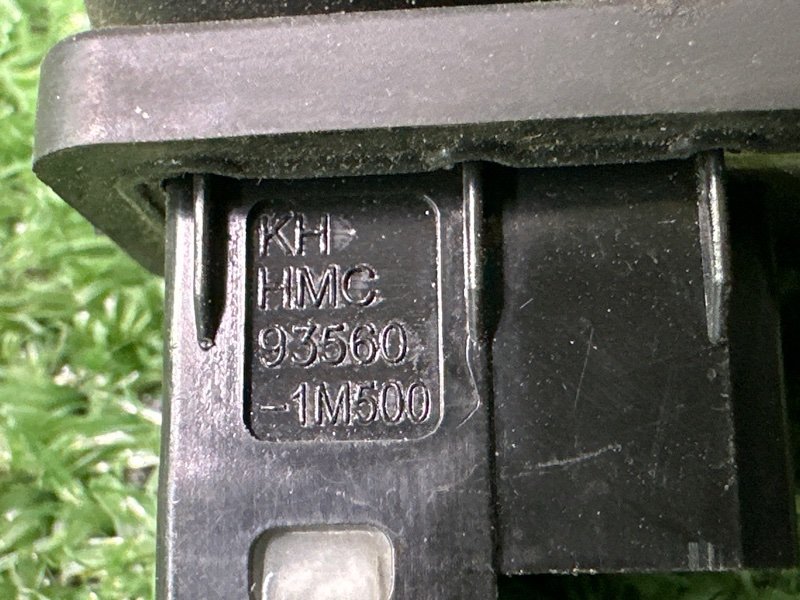 Концевик двери Kia Sportage 3 2015 SL