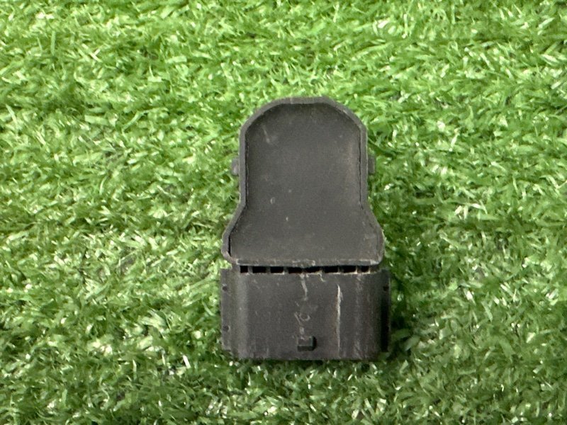 Датчик парковки Kia Sportage 3 2015 SL