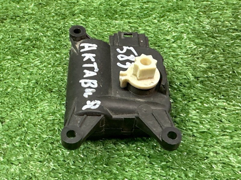 Сервопривод заслонки печки Skoda Octavia A5