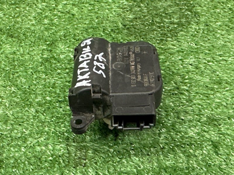 Сервопривод заслонки печки Skoda Octavia A5