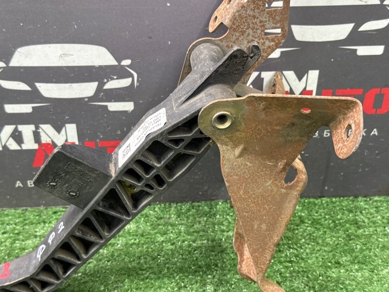 Педаль сцепления Ford Focus 2