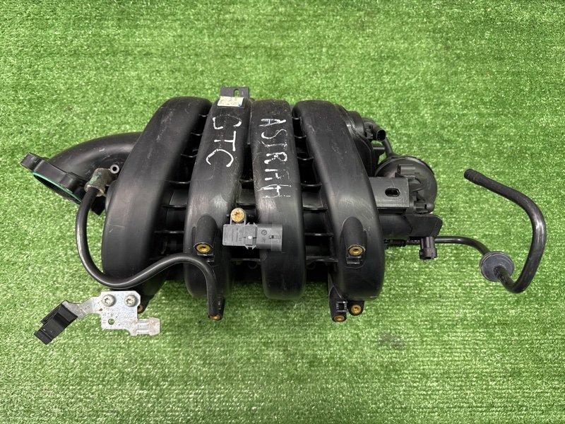 Коллектор впускной Opel Astra H