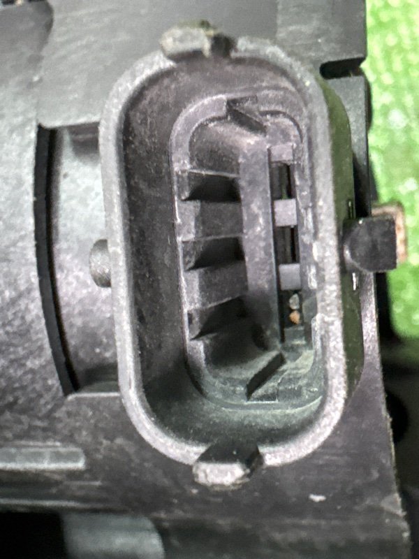 Коллектор впускной Opel Astra H