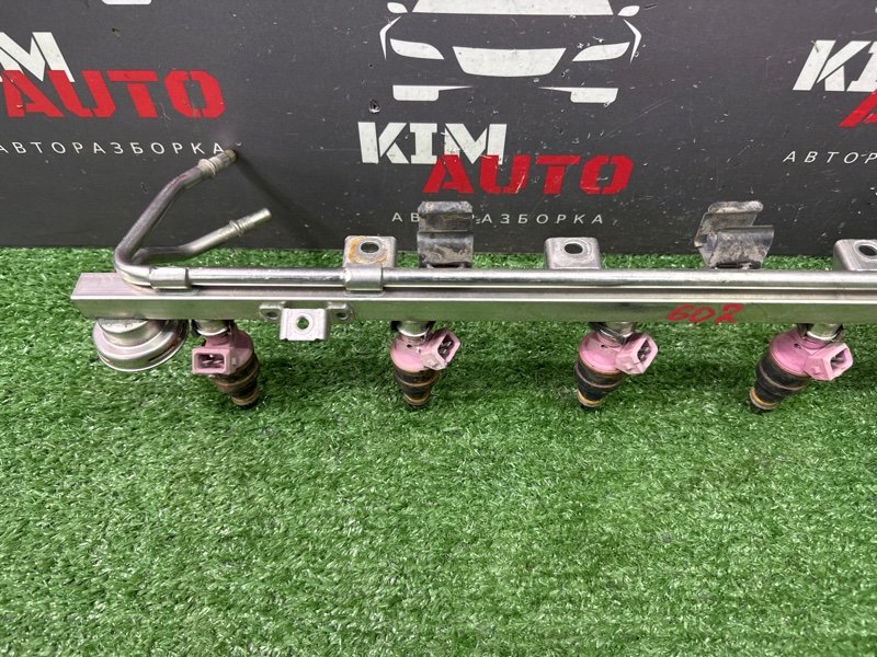 Топливная рейка с форсунками BMW 5-SERIES E39