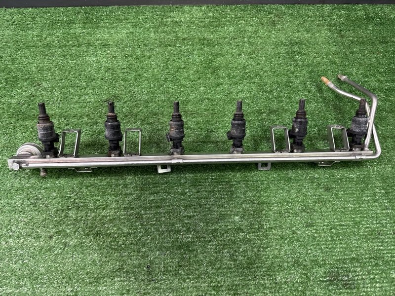 Топливная рейка с форсунками BMW 3-SERIES E46