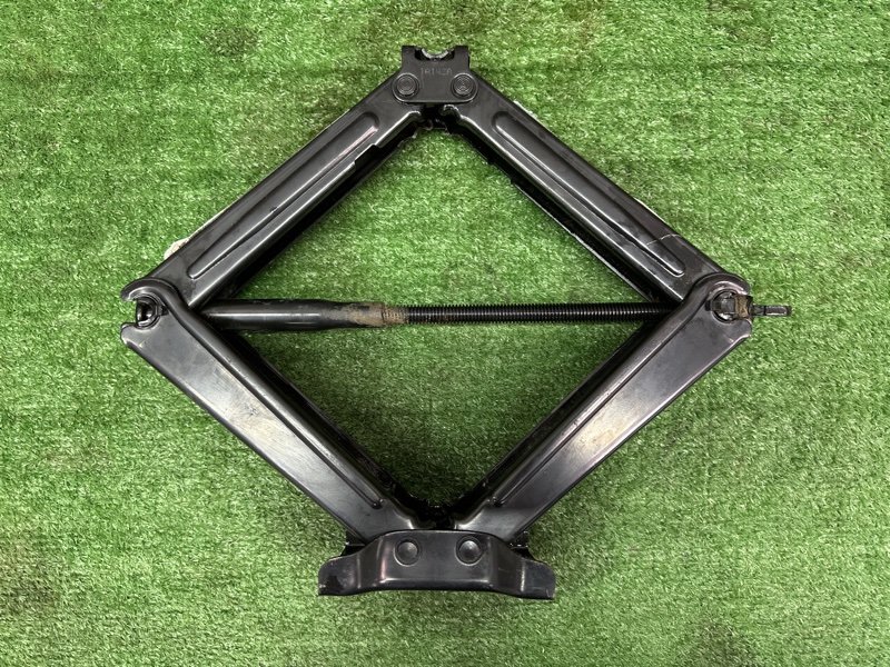 Ящик с инструментами Opel Astra J