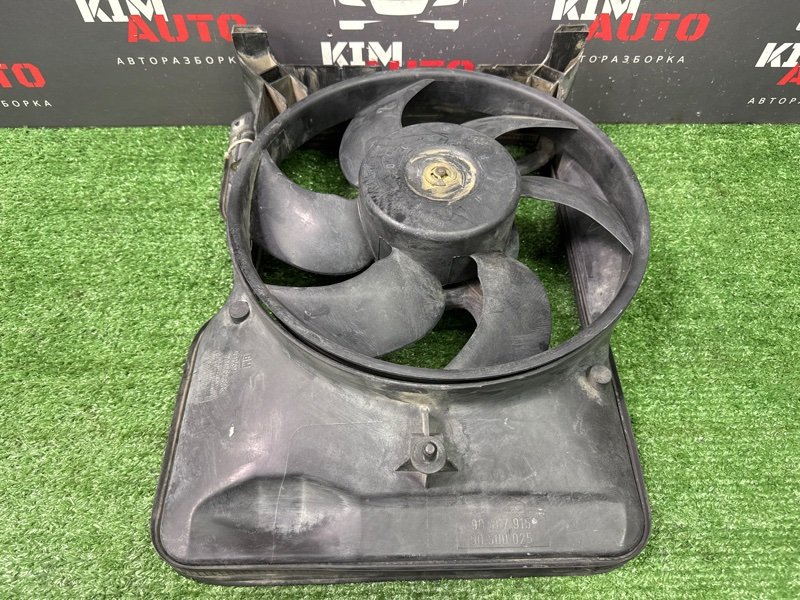 Вентилятор охлаждения радиатора Opel Omega B