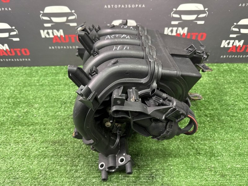 Коллектор впускной Opel Astra H