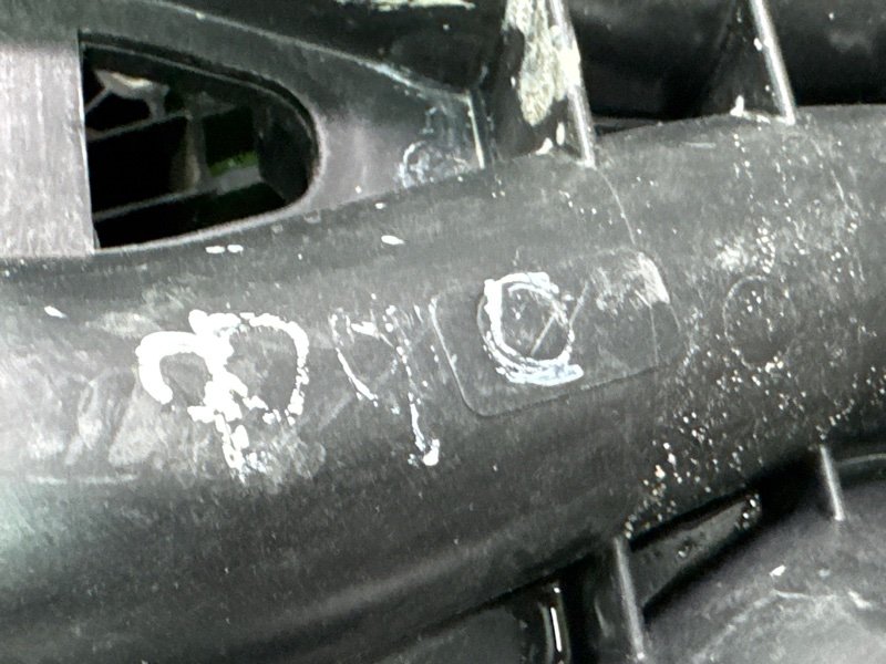 Коллектор впускной Ford Focus 2