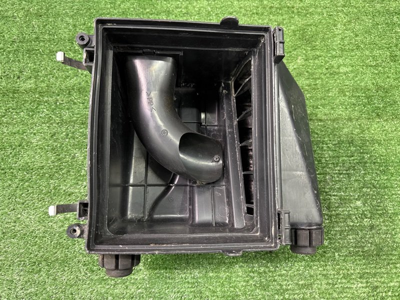 Корпус воздушного фильтра Opel Corsa B