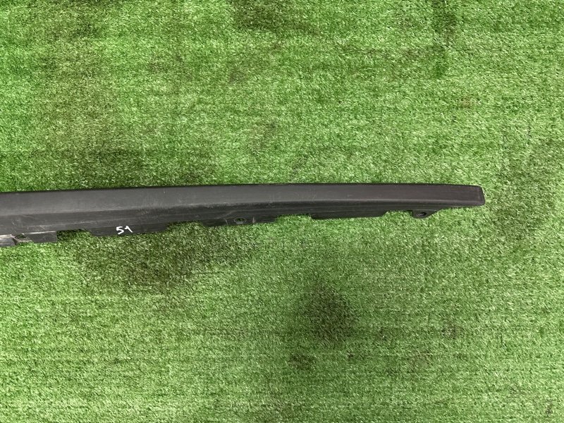 Молдинг лобового стекла Fiat Albea