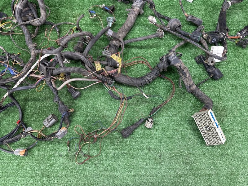 Проводка моторного отсека Hyundai Sonata 4