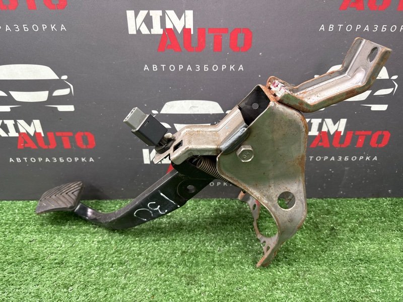 Педаль сцепления Kia Ceed