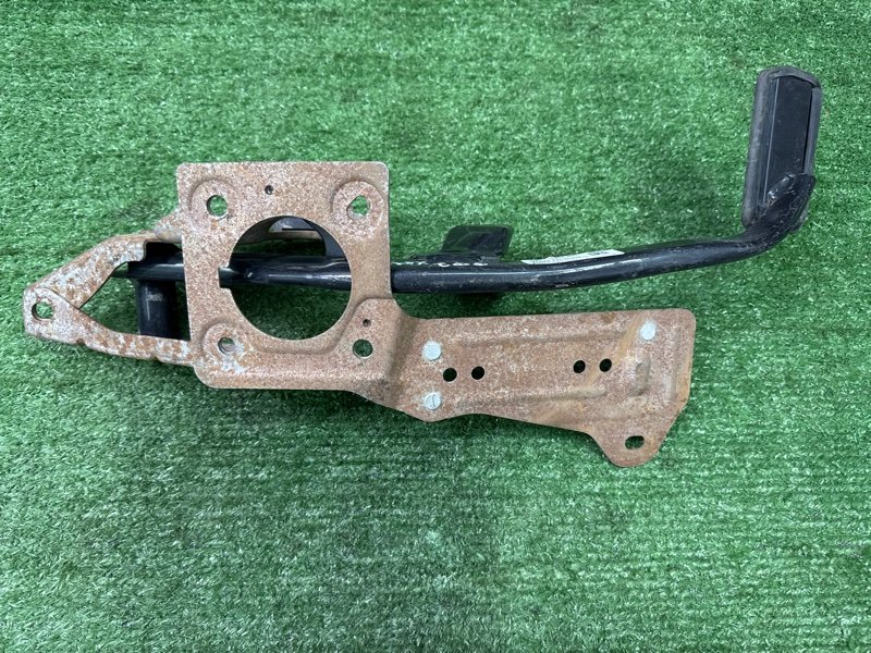 Педаль тормоза АКПП Ford Focus 2