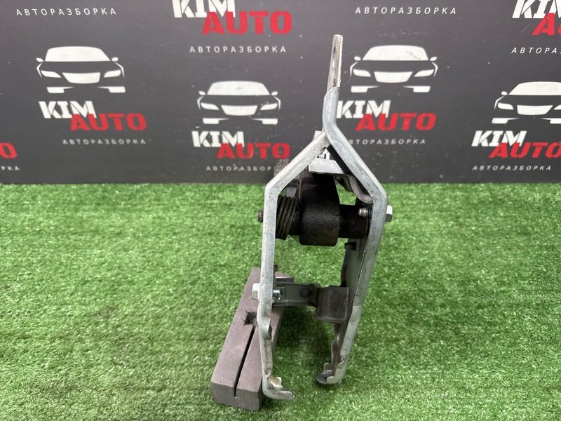 Педаль сцепления Opel Astra H