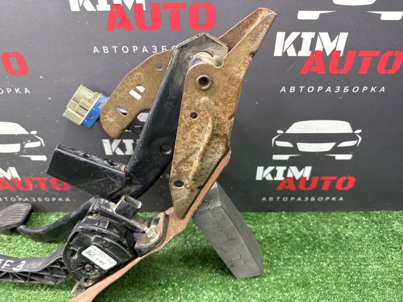 Педаль Ford Focus 3