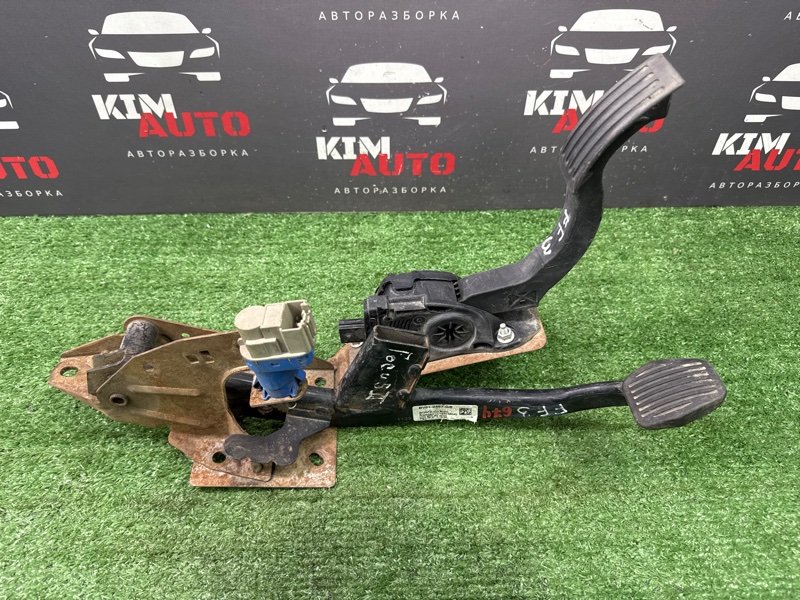 Педаль Ford Focus 3