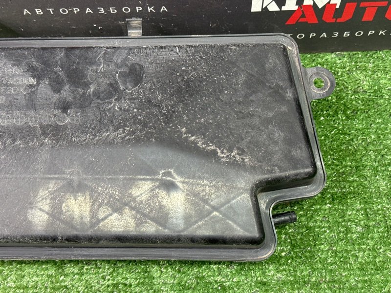 Резонатор воздушного фильтра Mitsubishi Outlander