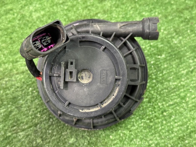 Насос, Нагнетатель воздуха Volkswagen Passat