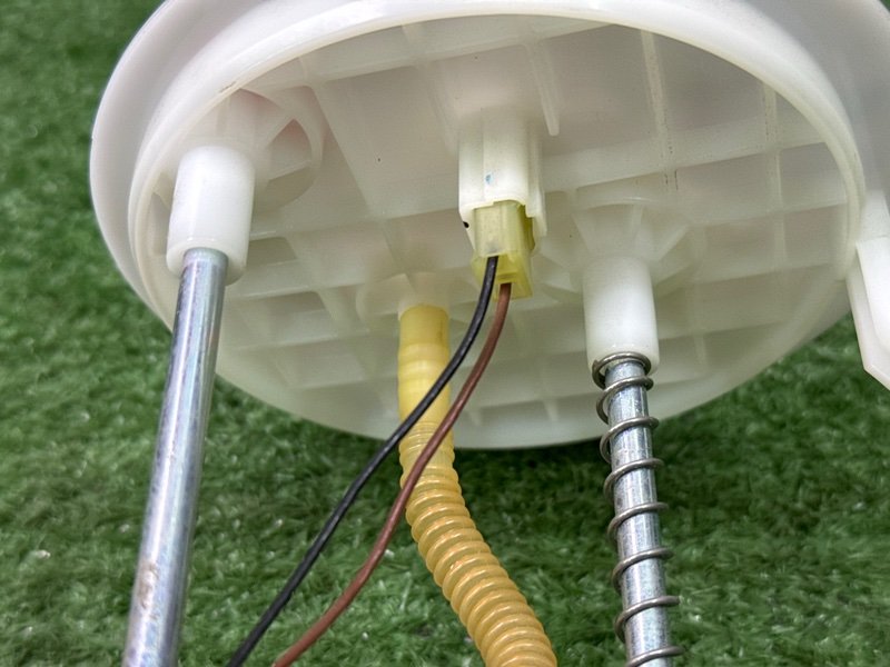 Датчик уровня топлива Hyundai Santa Fe