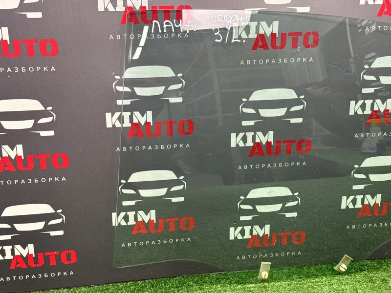 Стекло двери Chevrolet Lacetti