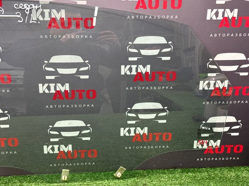 Стекло двери Chevrolet Lacetti