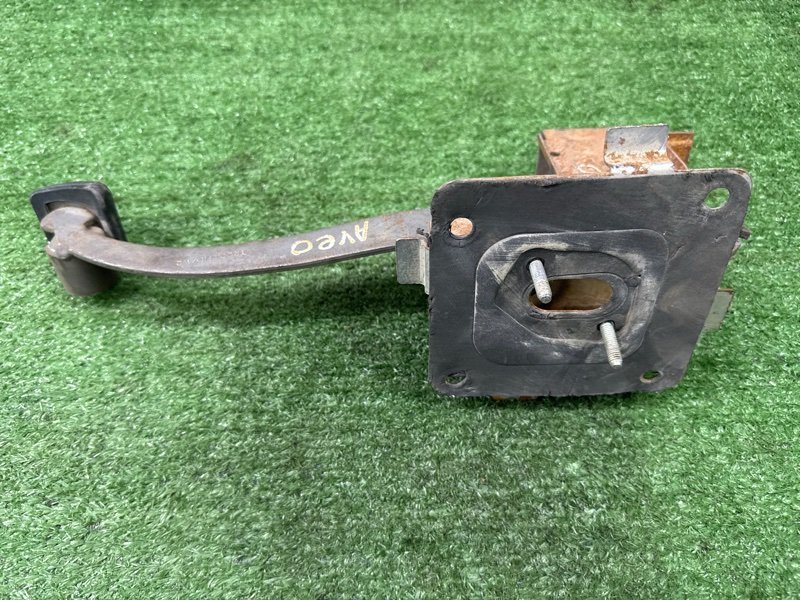 Педаль сцепления Chevrolet Aveo