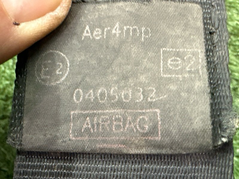 Ремни безопасности Peugeot 206