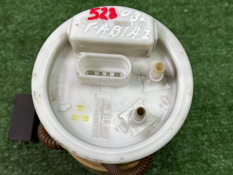 Насос топливный (Бензонасос) Skoda Fabia 1