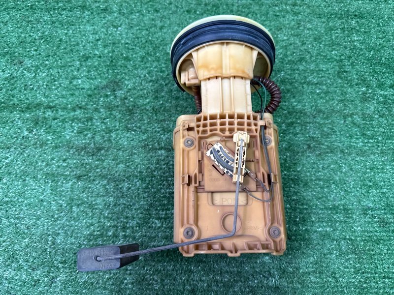 Насос топливный (Бензонасос) Volkswagen Polo