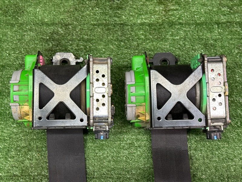 Ремни безопасности Peugeot 206