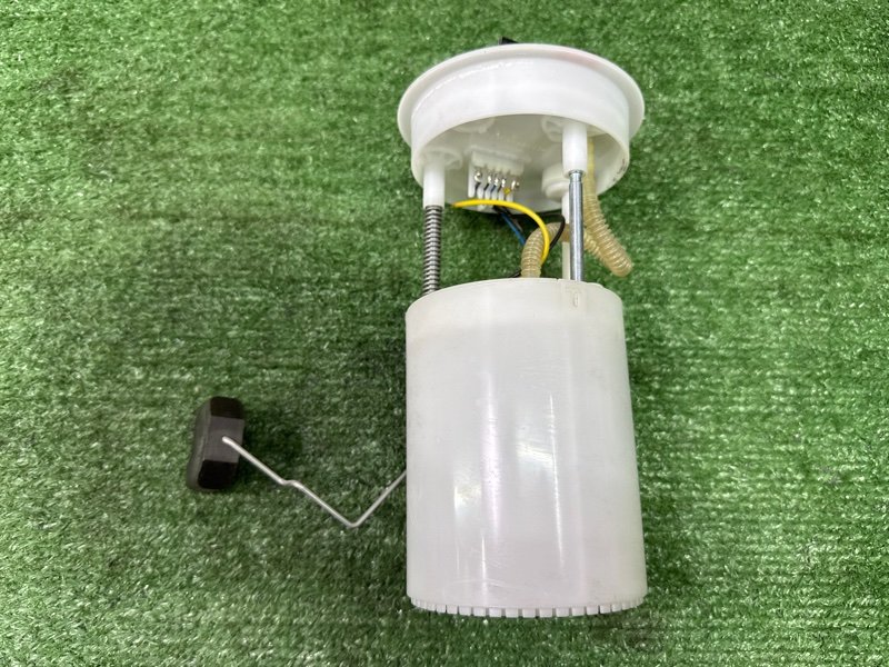 Насос топливный (Бензонасос) Volkswagen Polo