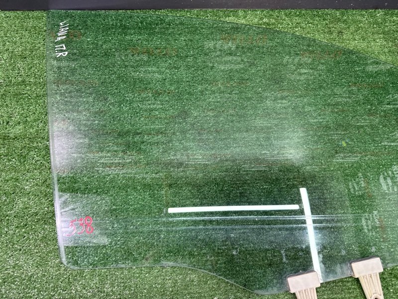 Стекло двери Suzuki Liana