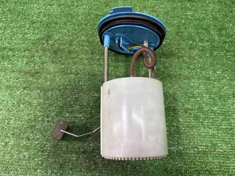 Насос топливный (Бензонасос) Skoda Octavia A5