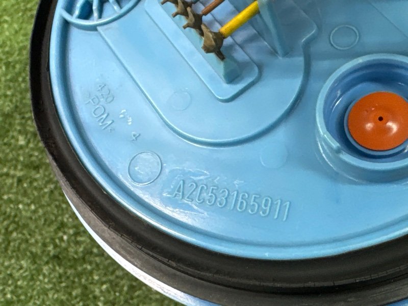 Насос топливный (Бензонасос) Skoda Octavia A5