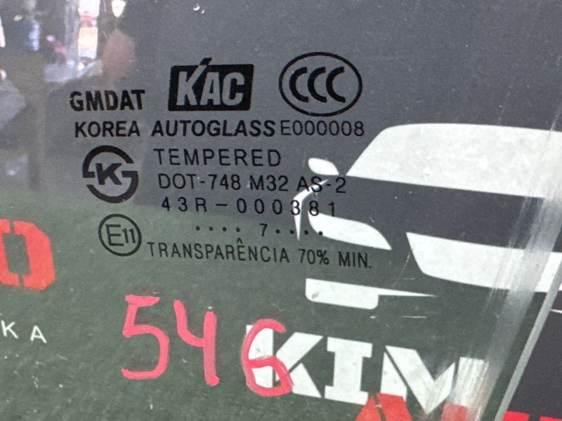 Стекло двери Chevrolet Spark