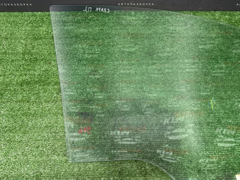 Стекло двери Chevrolet Spark