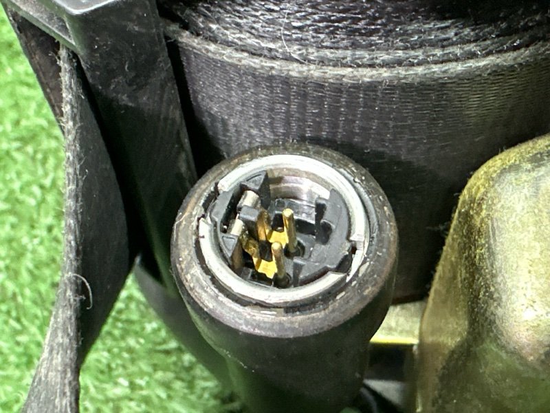 Ремни безопасности Peugeot 407