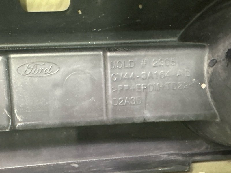 Бампер Ford Kuga 2013 SUV