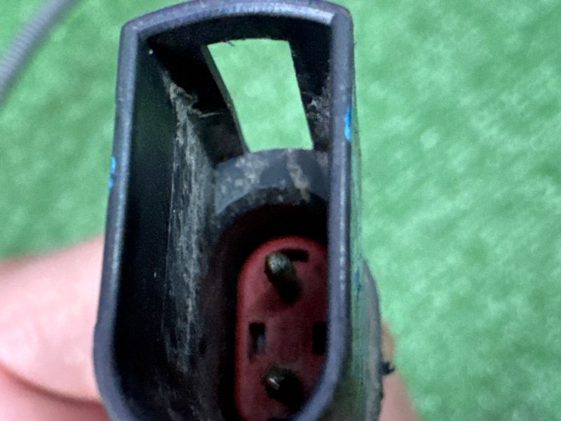 Датчик ABS Ford Fiesta