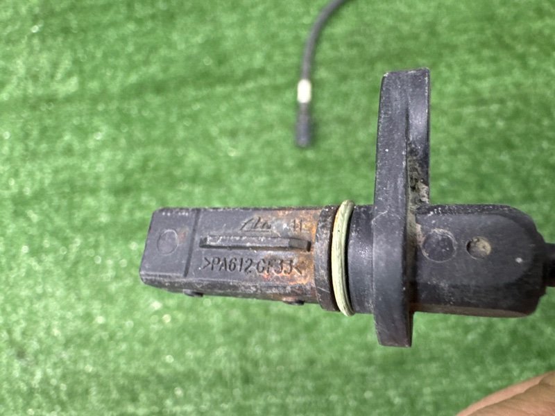 Датчик ABS Kia Cerato 3