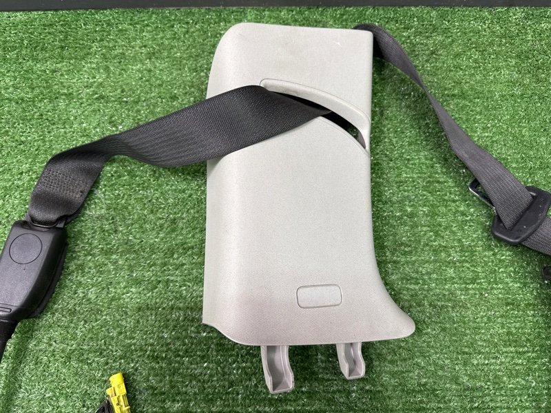 Ремень безопасности Opel Astra GTC