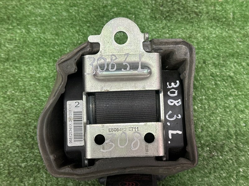 Ремни безопасности Peugeot 308