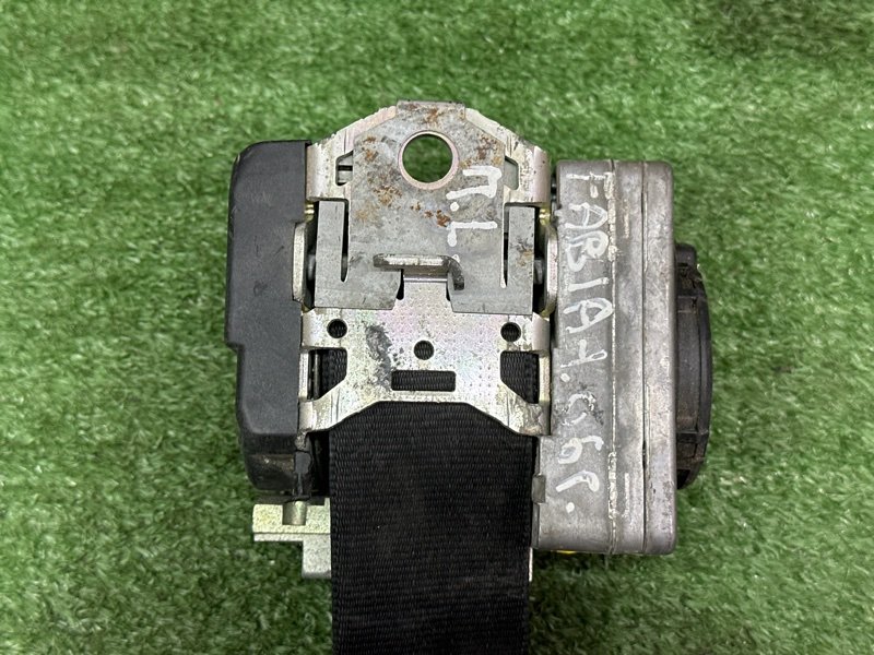 Ремень безопасности Skoda Fabia 1