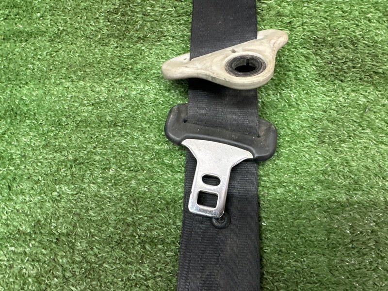 Ремень безопасности Mazda 3 BK