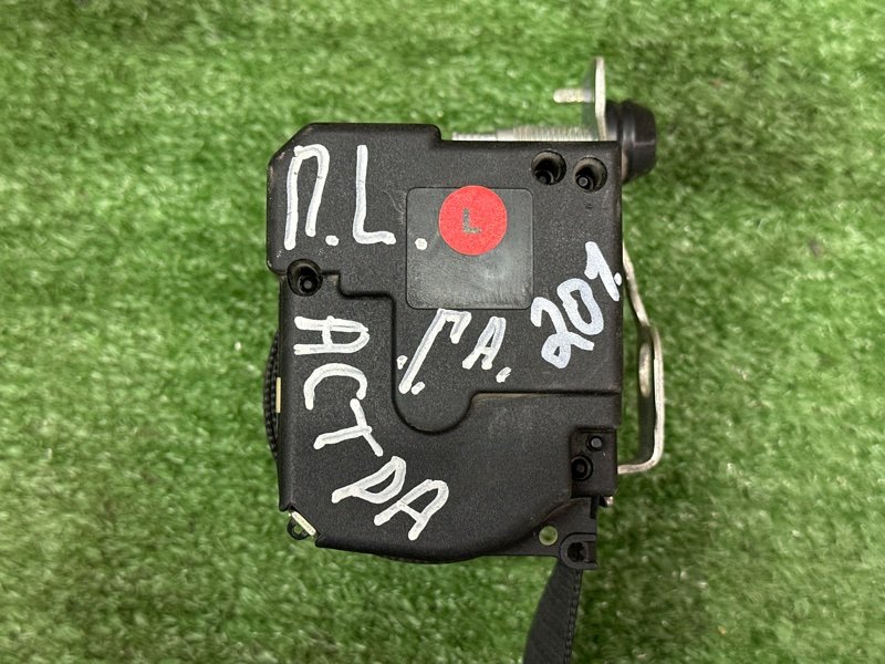 Ремень безопасности Opel Astra G