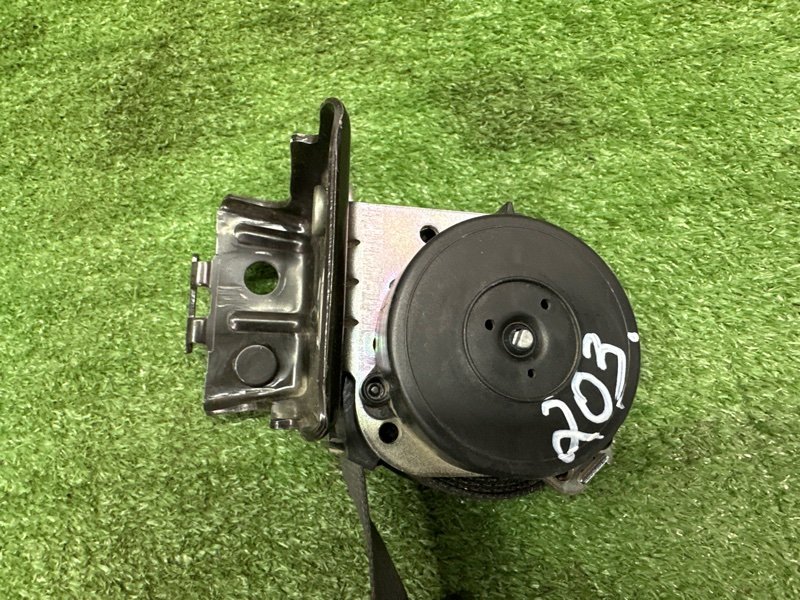 Ремень безопасности Opel Astra J