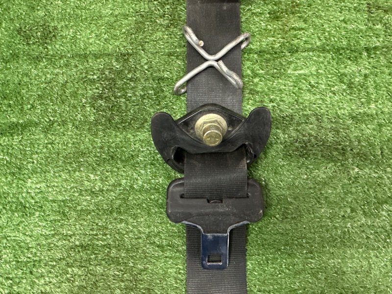 Ремень безопасности Peugeot 307