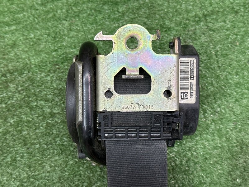 Ремень безопасности Peugeot 307