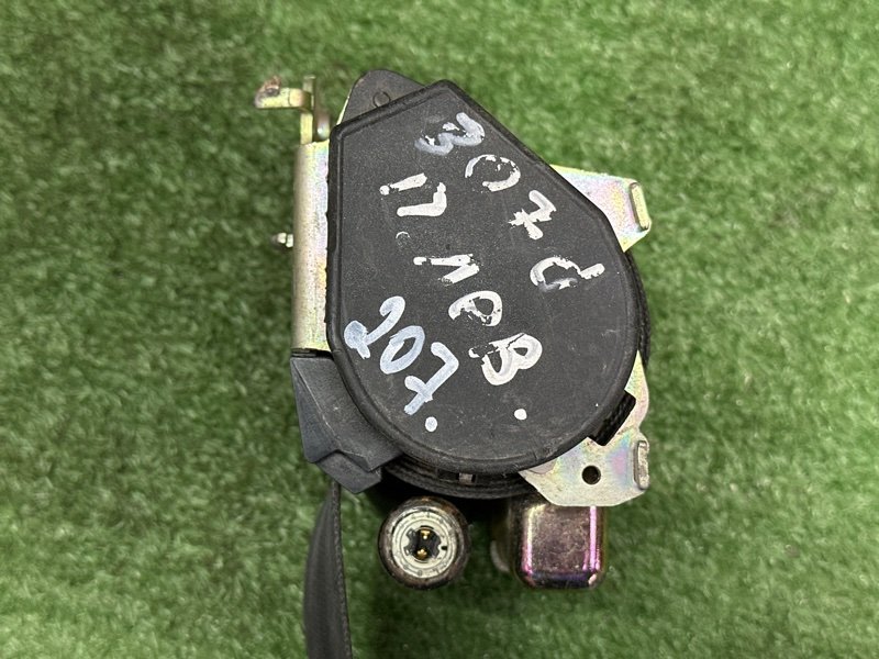 Ремень безопасности Peugeot 307